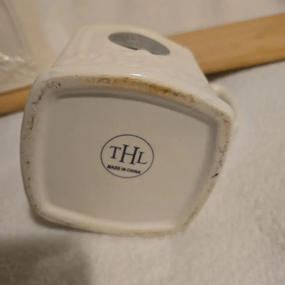 THL Ceramic White Creamer & Sugar Set Glossy Finish Lid Included Handles